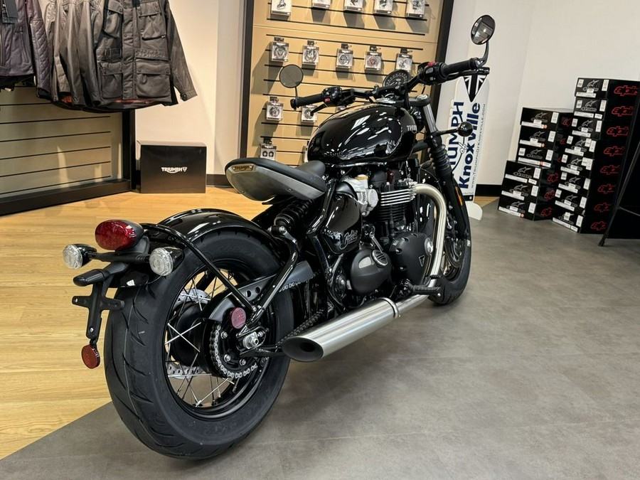 2024 Triumph Bonneville Bobber Jet Black