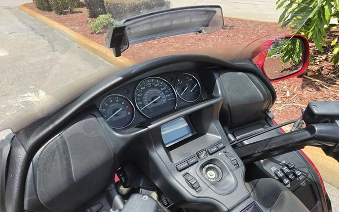 2015 Honda Gold Wing Audio Comfort CSC TRIKE Audio / Comfort