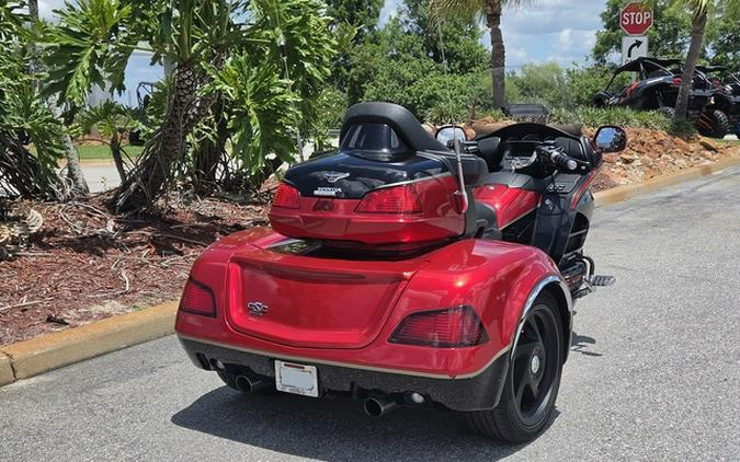 2015 Honda Gold Wing Audio Comfort CSC TRIKE Audio / Comfort