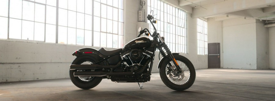 2019 Harley-Davidson® Street Bob® Vivid Black