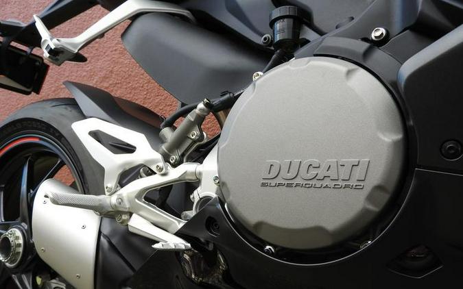 2024 Ducati Panigale V2 Black on Black