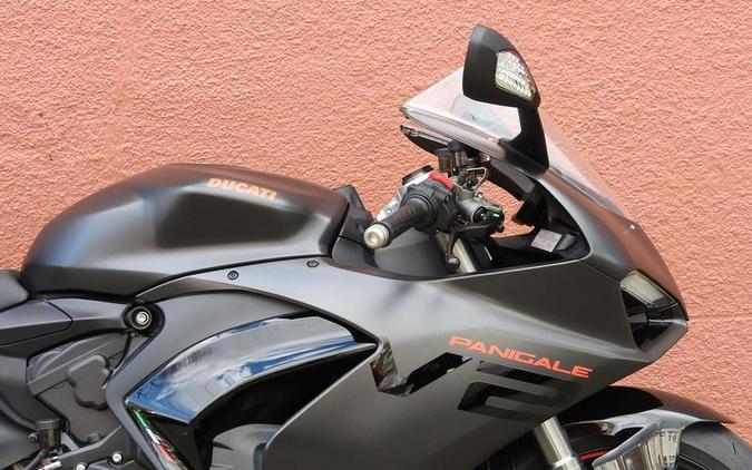 2024 Ducati Panigale V2 Black on Black