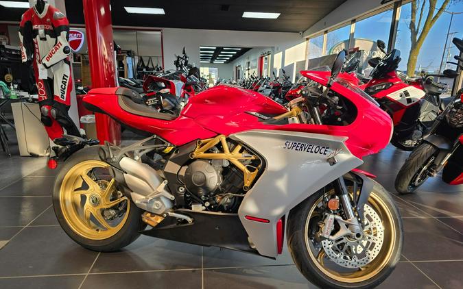 2021 MV Agusta Superveloce 800