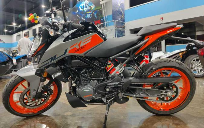 2023 KTM 200 DUKE