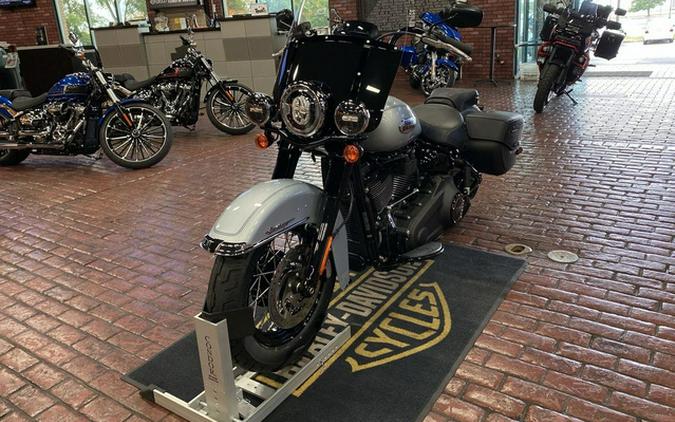 2024 Harley-Davidson Softail FLHCS - Heritage Classic