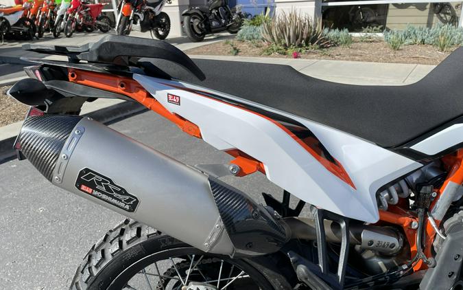 2022 KTM 890 ADV R