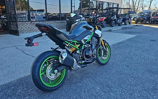 2026 Kawasaki Z900 SE ABS