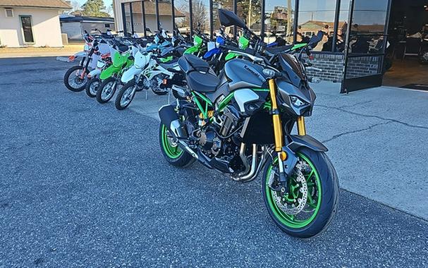 2026 Kawasaki Z900 SE ABS
