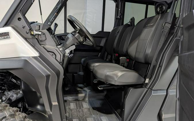 2026 Can-Am Defender MAX Limited HD11