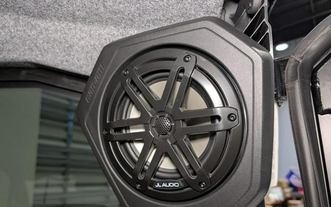 2026 Can-Am Defender MAX Limited HD11