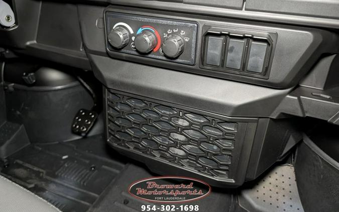 2026 Can-Am Defender MAX Limited HD11