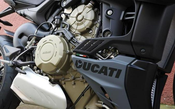 2024 Ducati Streetfighter V4 S Grey & Black