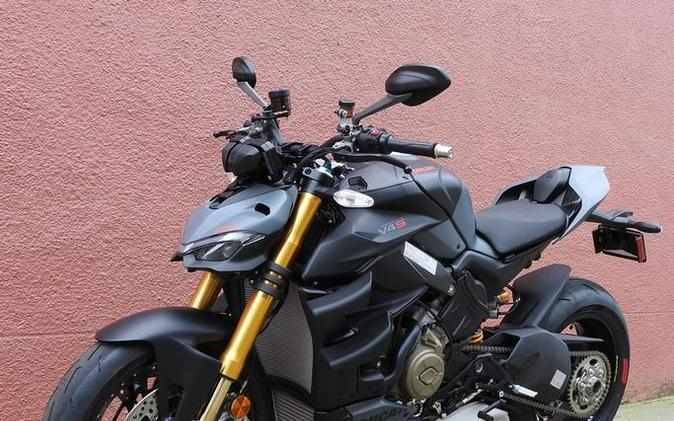 2024 Ducati Streetfighter V4 S Grey & Black