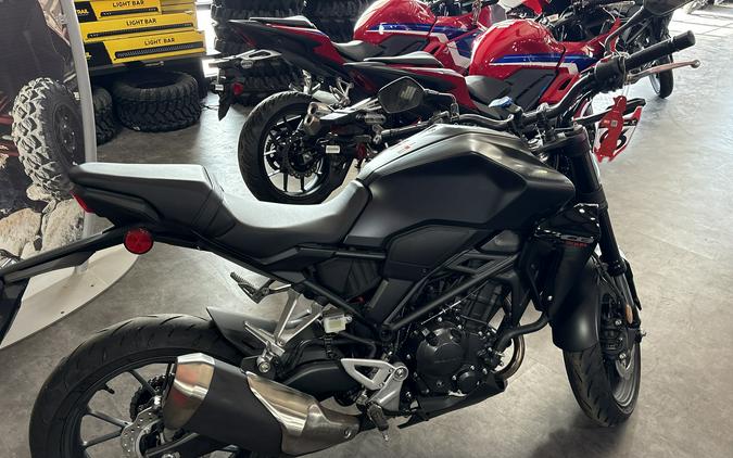 2025 Honda CB300R ABS