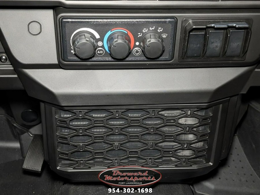 2026 Can-Am Defender MAX LONE STAR CAB HD11