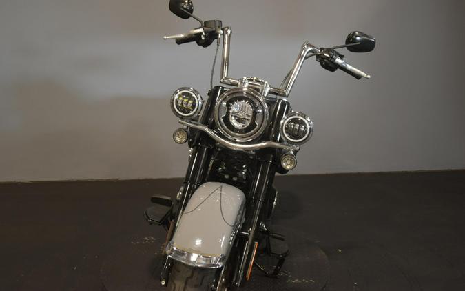 2026 Harley-Davidson Heritage Classic Dark Billiard Gray Black Cast Wheels