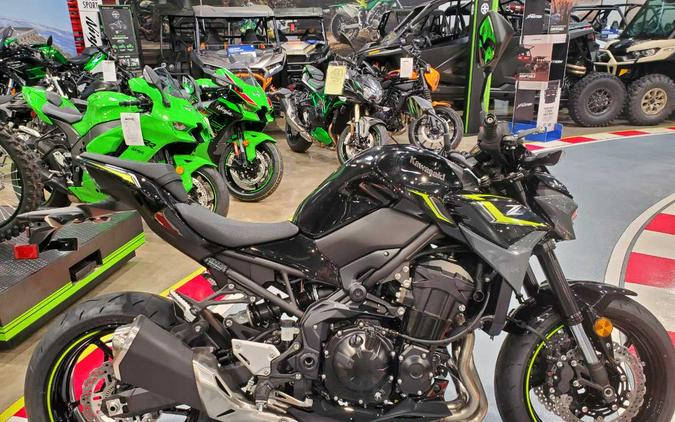 2024 KAWASAKI Z900 ABS