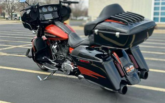 2017 Harley-Davidson CVO™ Street Glide®