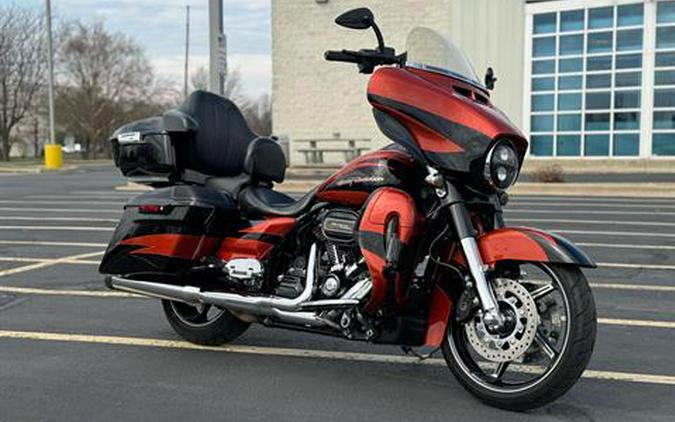 2017 Harley-Davidson CVO™ Street Glide®