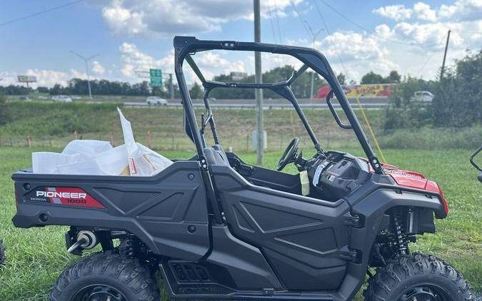 2024 Honda Pioneer 1000 EPS