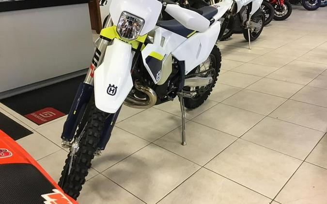 2025 Husqvarna® TE 300