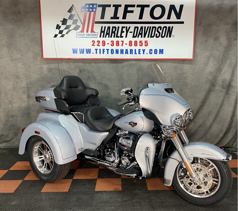 FLHTCUTG 2023 Tri Glide Ultra