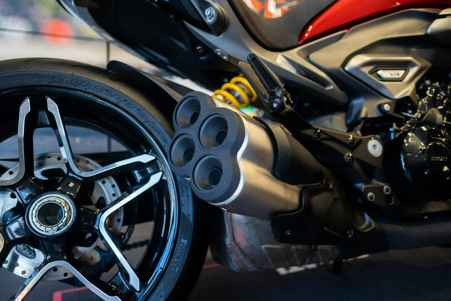 2026 Ducati XDIAVEL V4