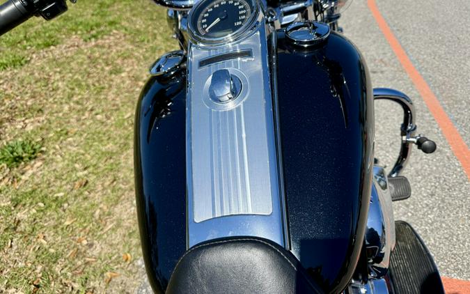 2012 HD Road King FLHR103