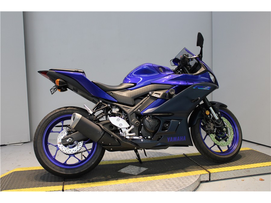 2023 YAMAHA YZF-R3