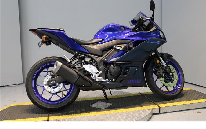 2023 YAMAHA YZF-R3