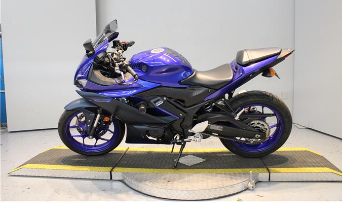 2023 YAMAHA YZF-R3