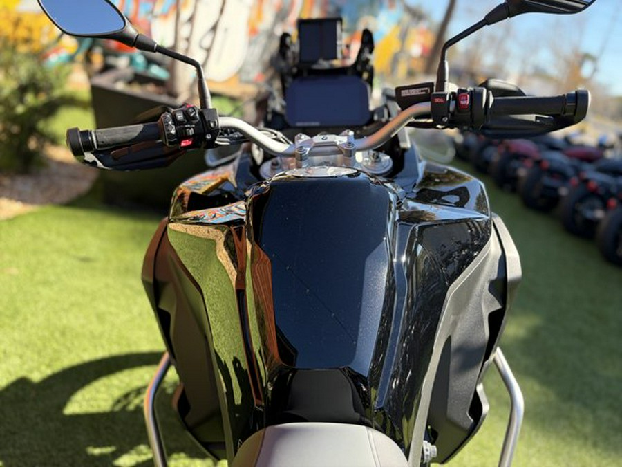 2025 BMW F 900 GS Adventure