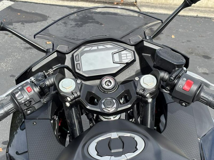 2026 Kawasaki Ninja® 500 Metallic Flat Spark Black