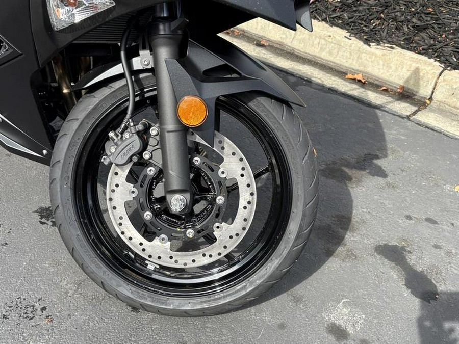 2026 Kawasaki Ninja® 500 Metallic Flat Spark Black