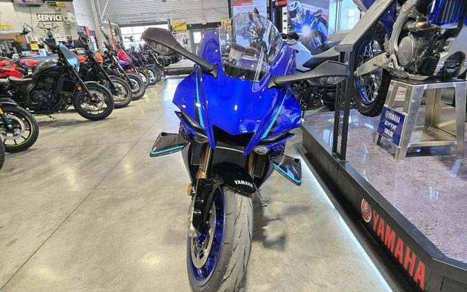 2026 Yamaha YZF-R1