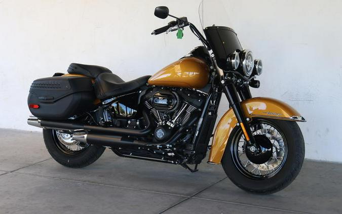 2023 Harley-Davidson® FLHCS - Heritage Classic