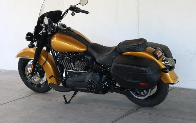2023 Harley-Davidson® FLHCS - Heritage Classic