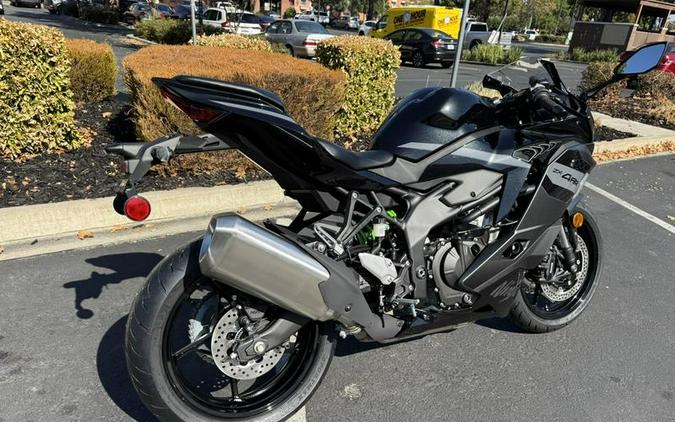 2026 Kawasaki Ninja® ZX™-4RR ABS