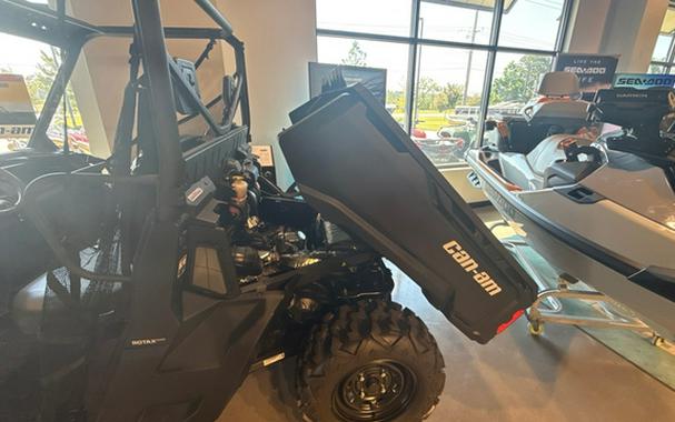 2026 Can-AM DEFENDER HD9