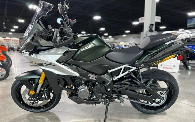 2024 Suzuki GSX-S1000GX Plus