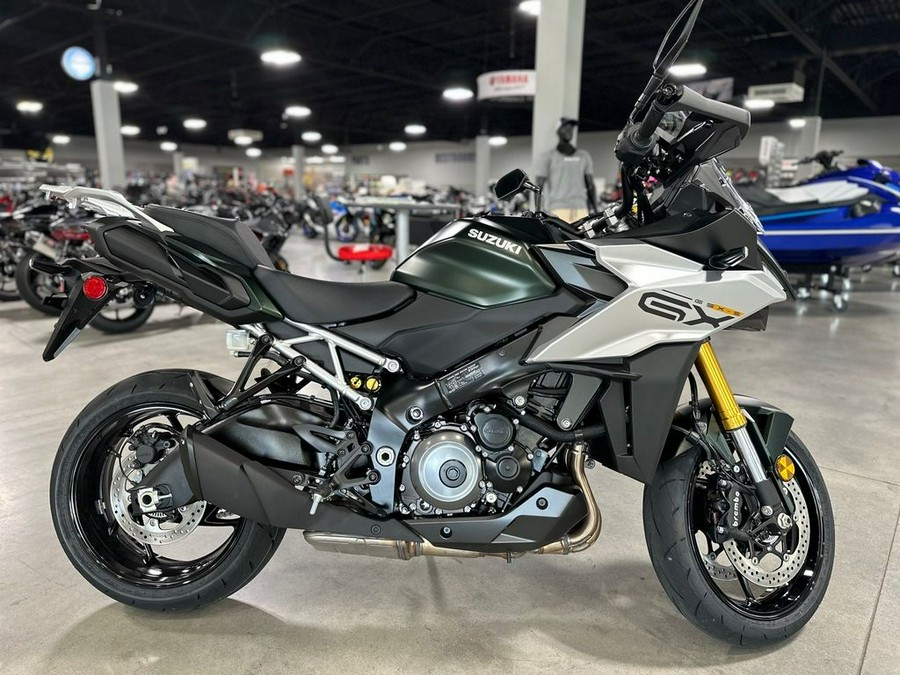 2024 Suzuki GSX-S1000GX Plus