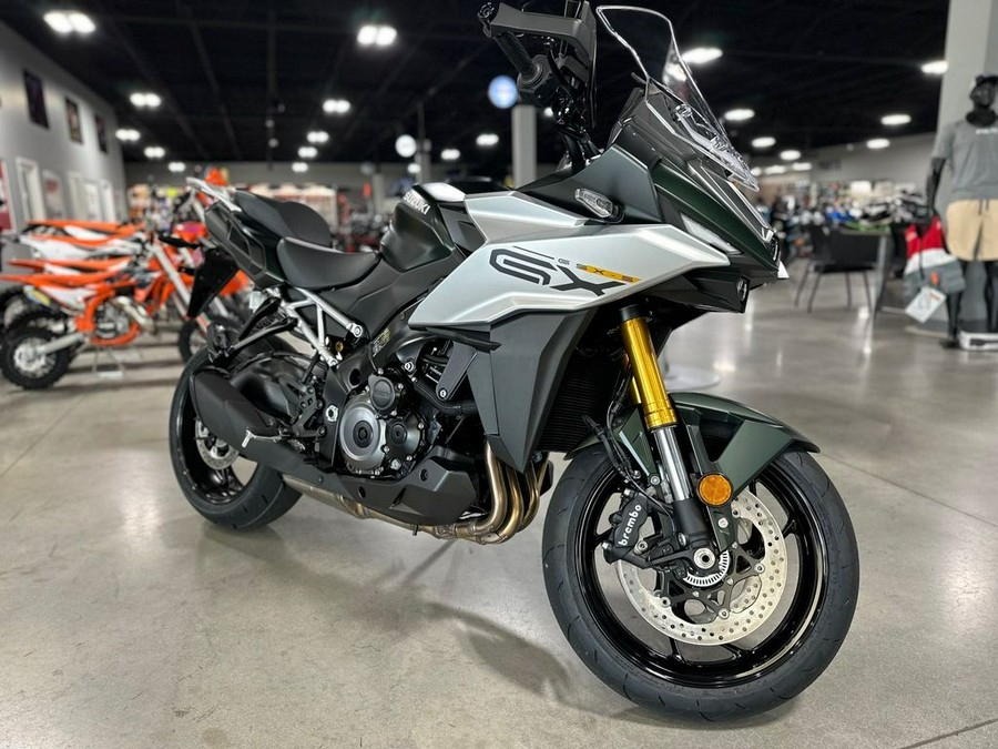 2024 Suzuki GSX-S1000GX Plus