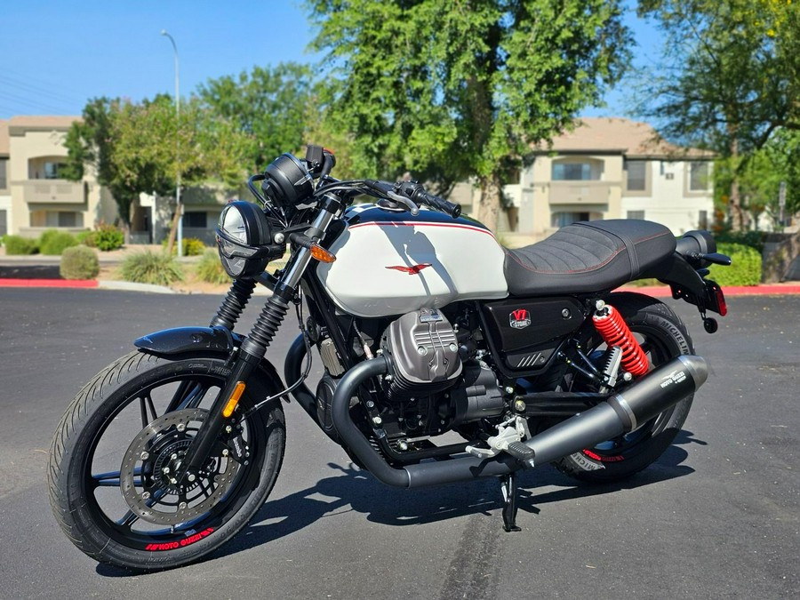 2024 Moto Guzzi V7 Stone Ten