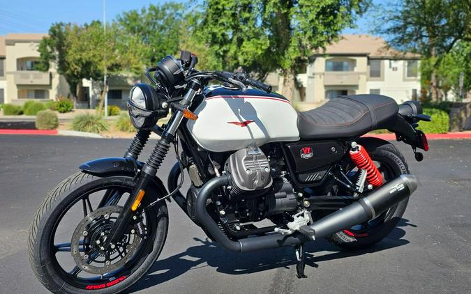 2024 Moto Guzzi V7 Stone Ten