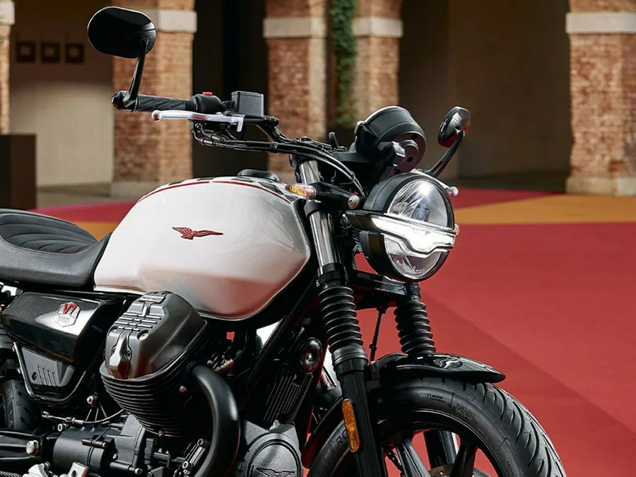 2024 Moto Guzzi V7 Stone Ten