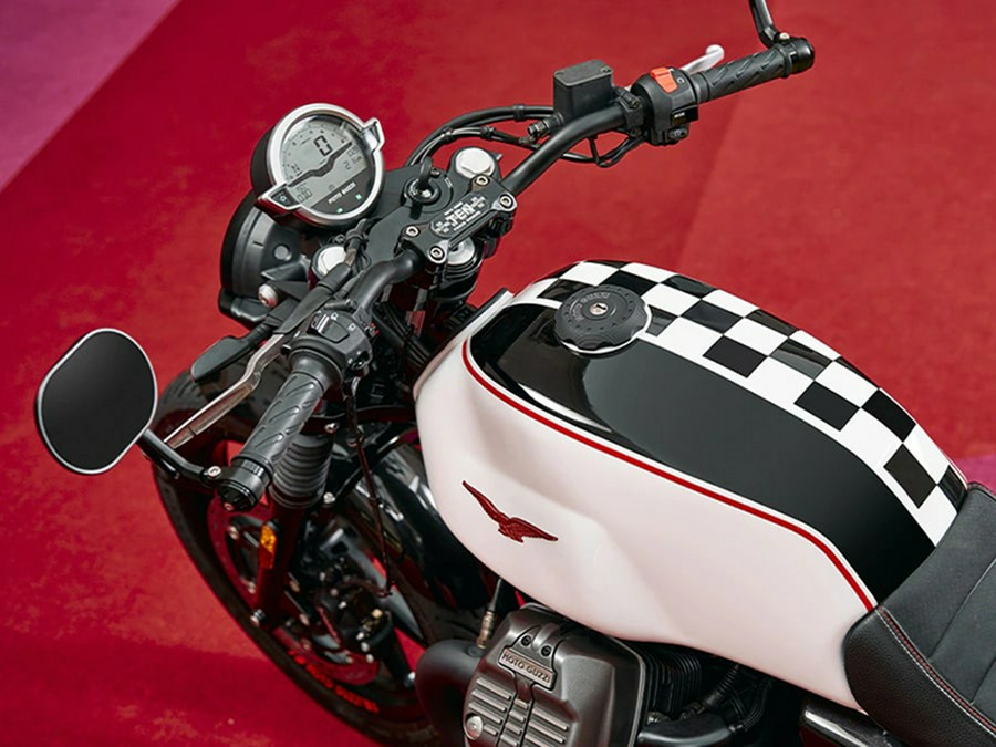 2024 Moto Guzzi V7 Stone Ten