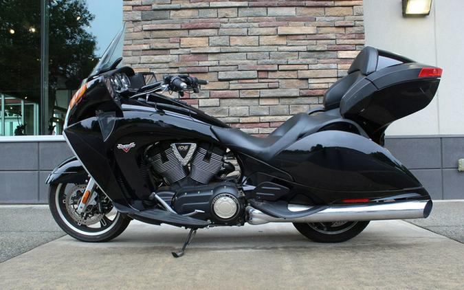 2016 Victory Motorcycles Vision Gloss Black