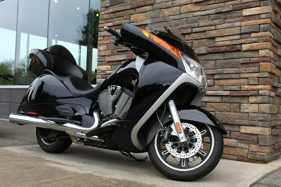 2016 Victory Motorcycles Vision Gloss Black