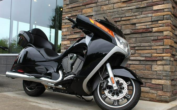 2016 Victory Motorcycles Vision Gloss Black