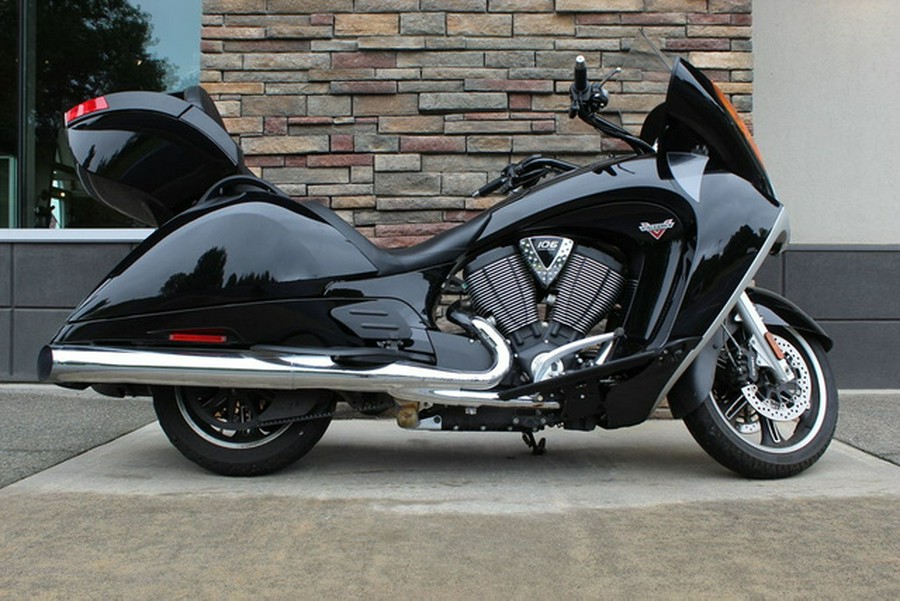 2016 Victory Motorcycles Vision Gloss Black